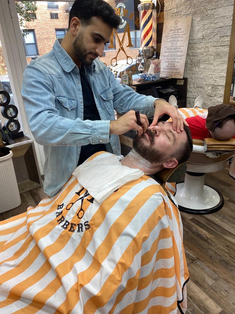 Men's Beard Shaping Tips for a Clean Look